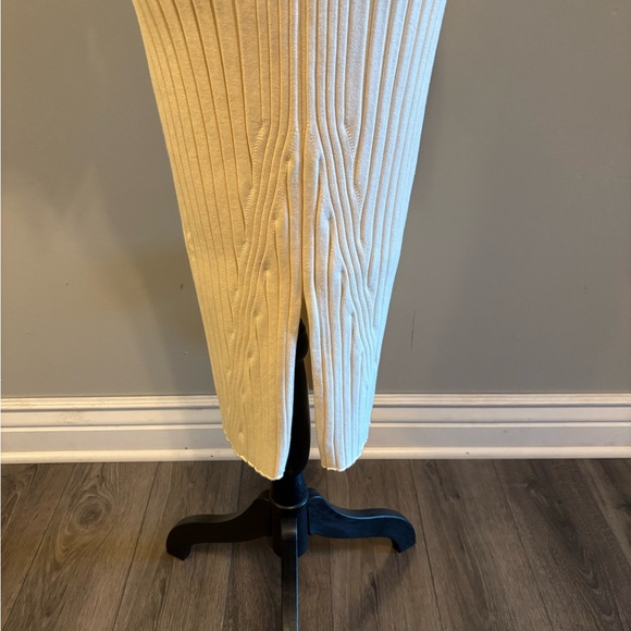 Maeve By Anthropologie Maris Midi V-Neck Sweater Dress Back Split Cream Size M - Picture 8 of 12